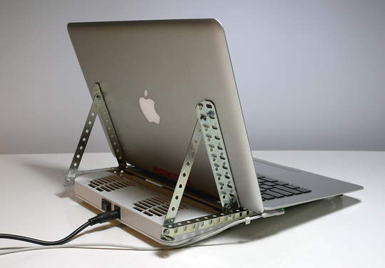 MacBookAir_meccano_4.jpg