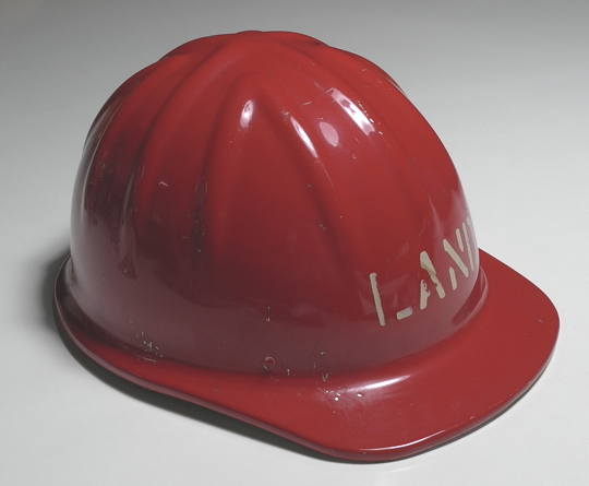 Red_helmet_2.jpg